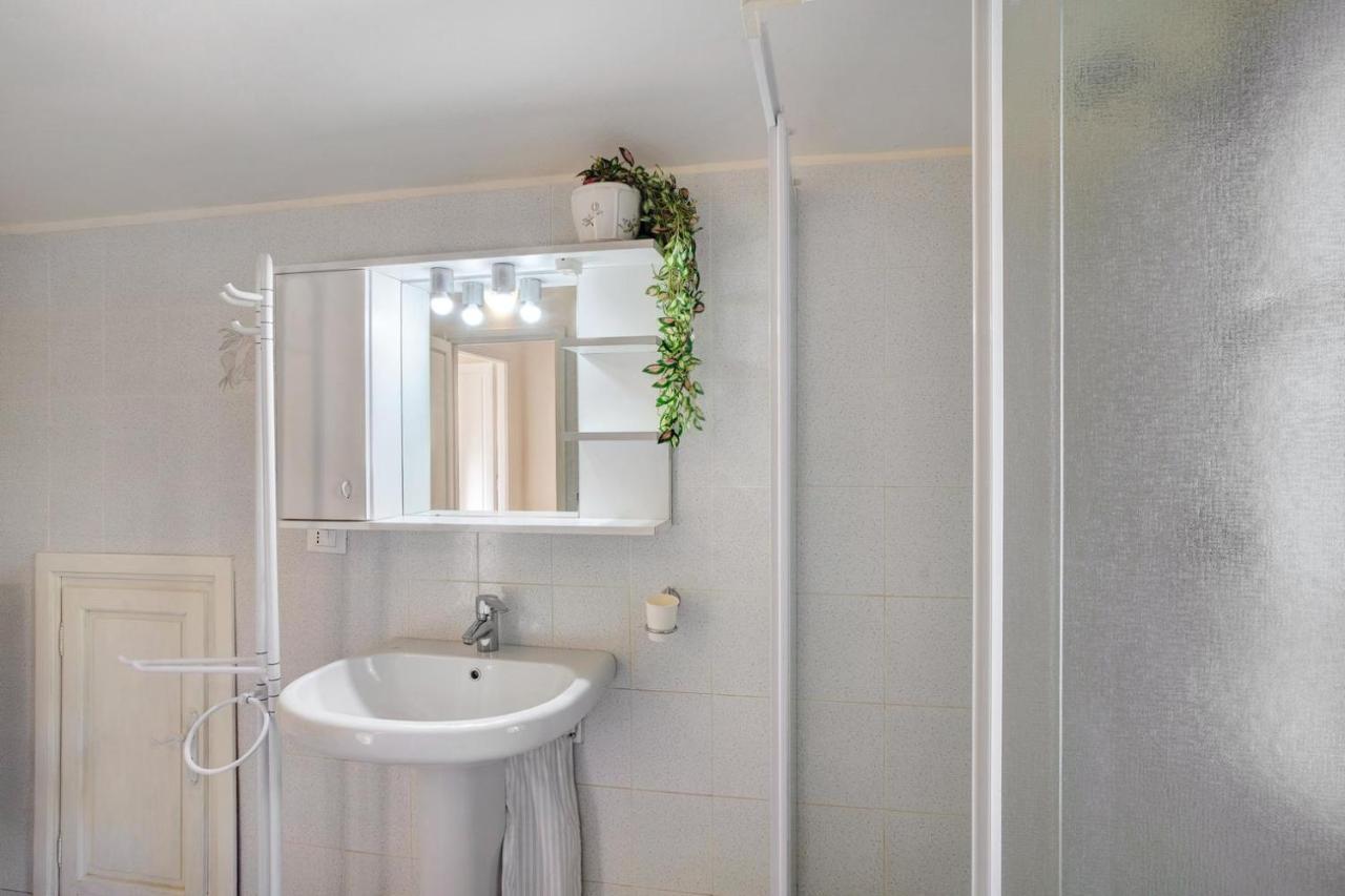 Ferienwohnung Le Casasse Imperia Exterior foto