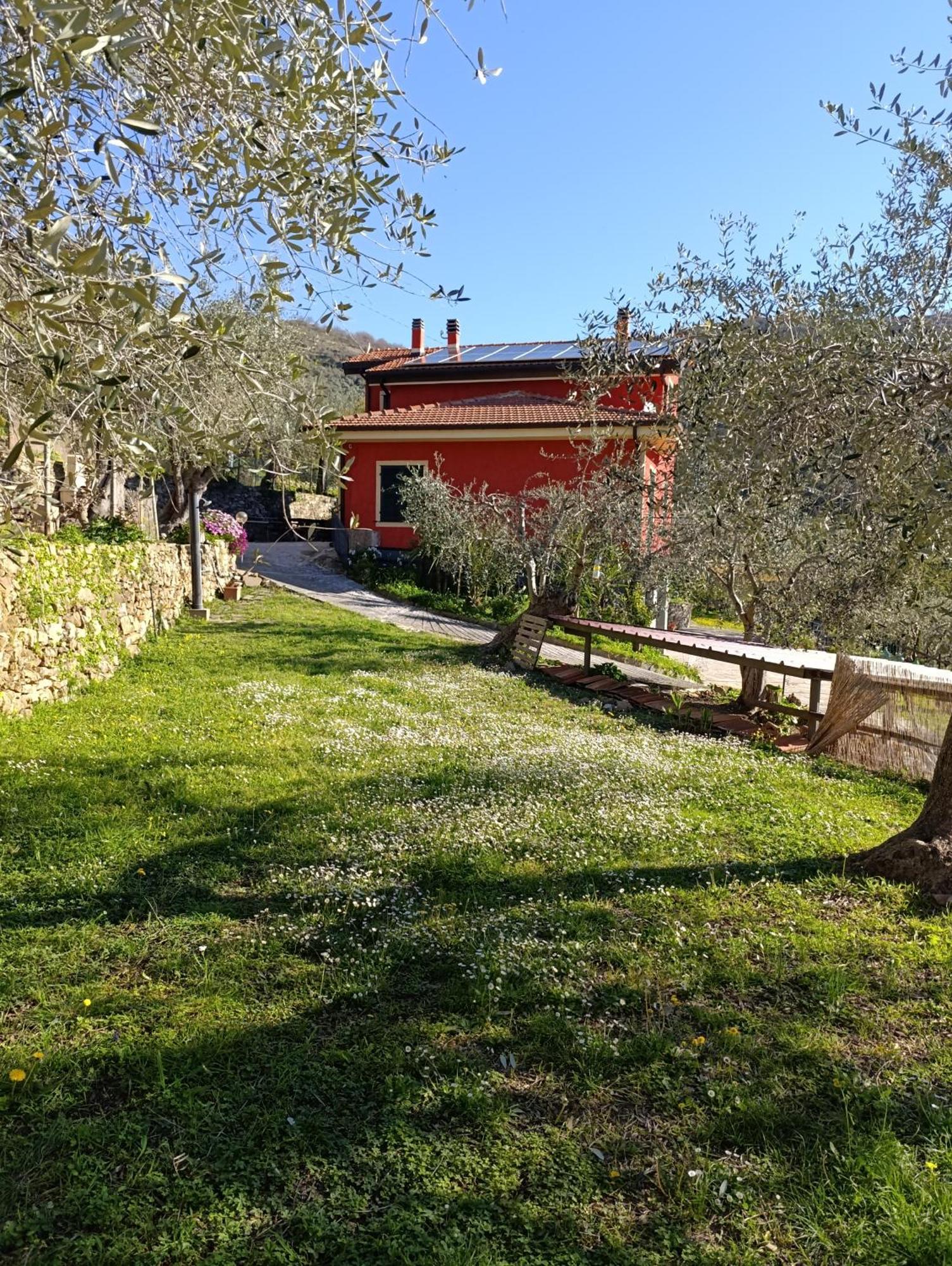 Ferienwohnung Le Casasse Imperia Exterior foto